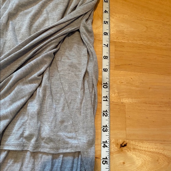 LovPosh Hi-Lo gray skirt w/elastic waist band - Picture 6 of 13